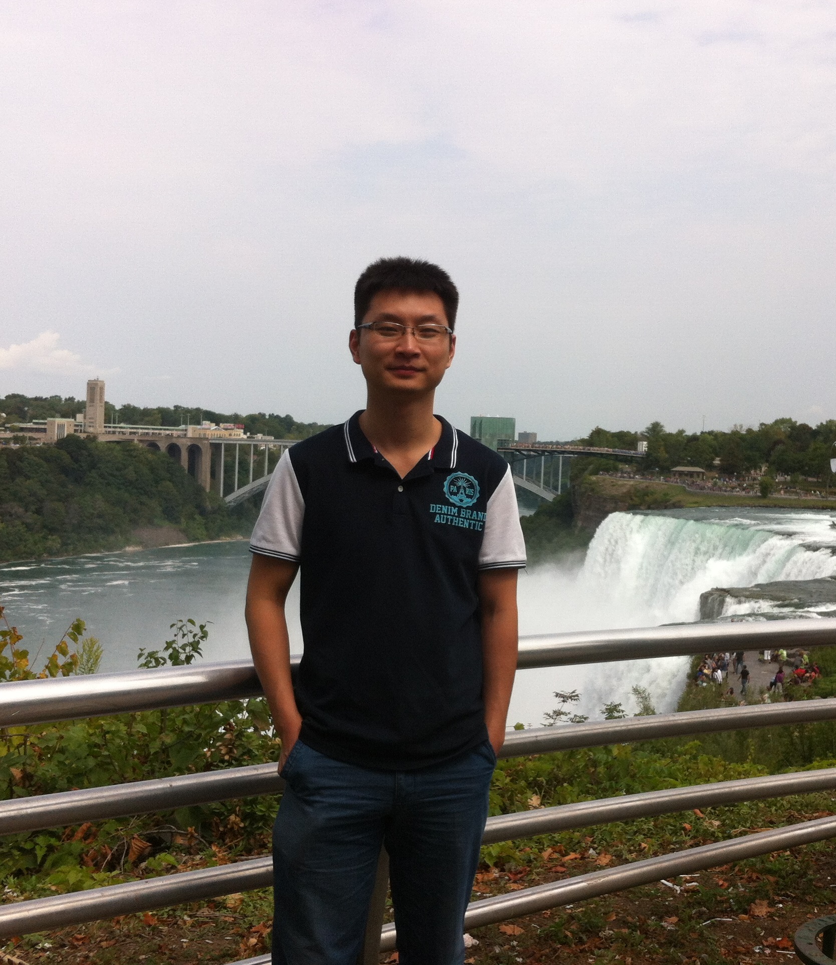 8868体育登录创新论坛第一千四百五十九讲：Ultra-cold gases---A “hot” dish of the “coldest” matter in physics