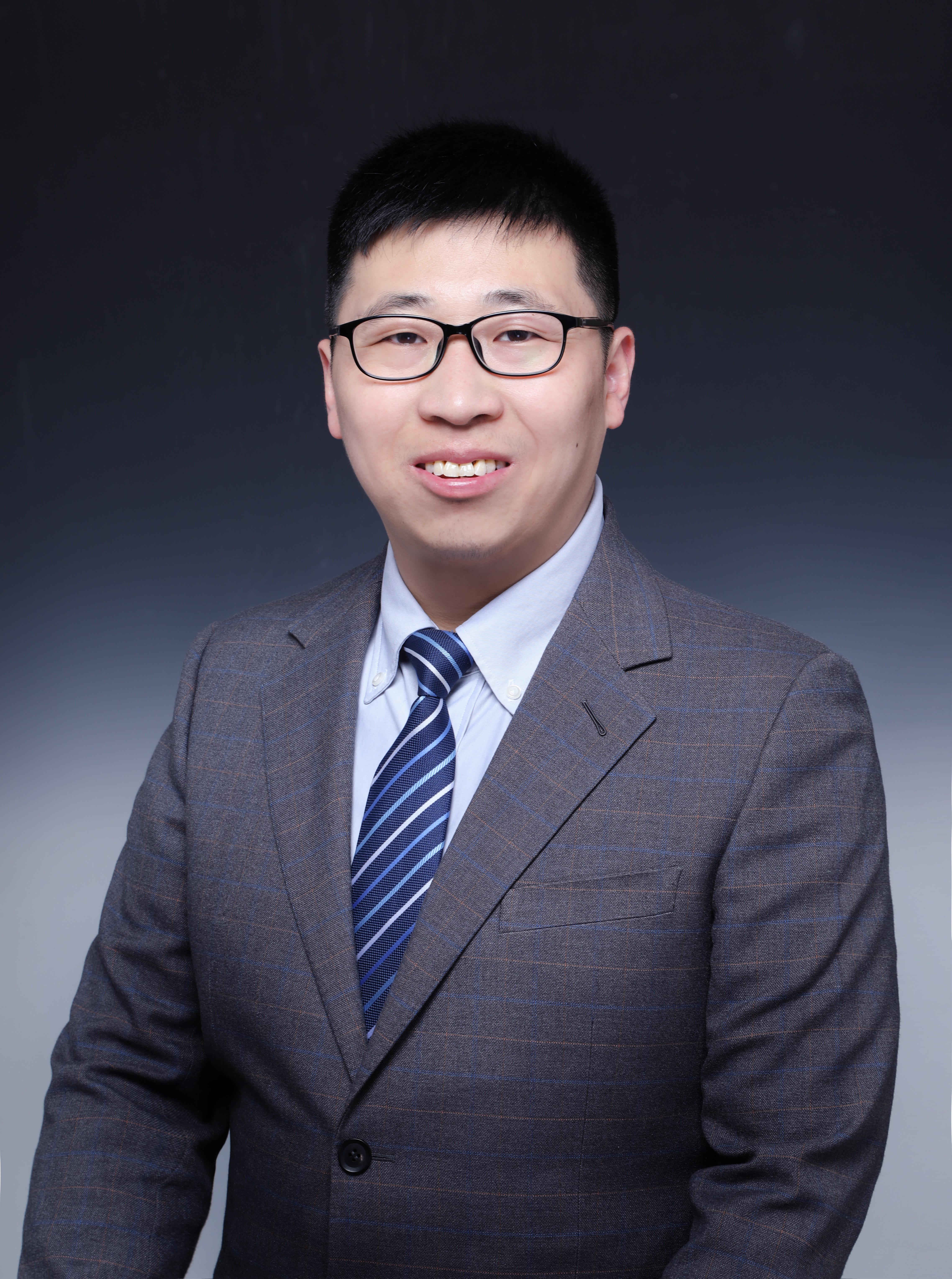 8868体育登录创新论坛第一千七百七十四讲：结构明确碳（新型）同素异形体人工全合成初探