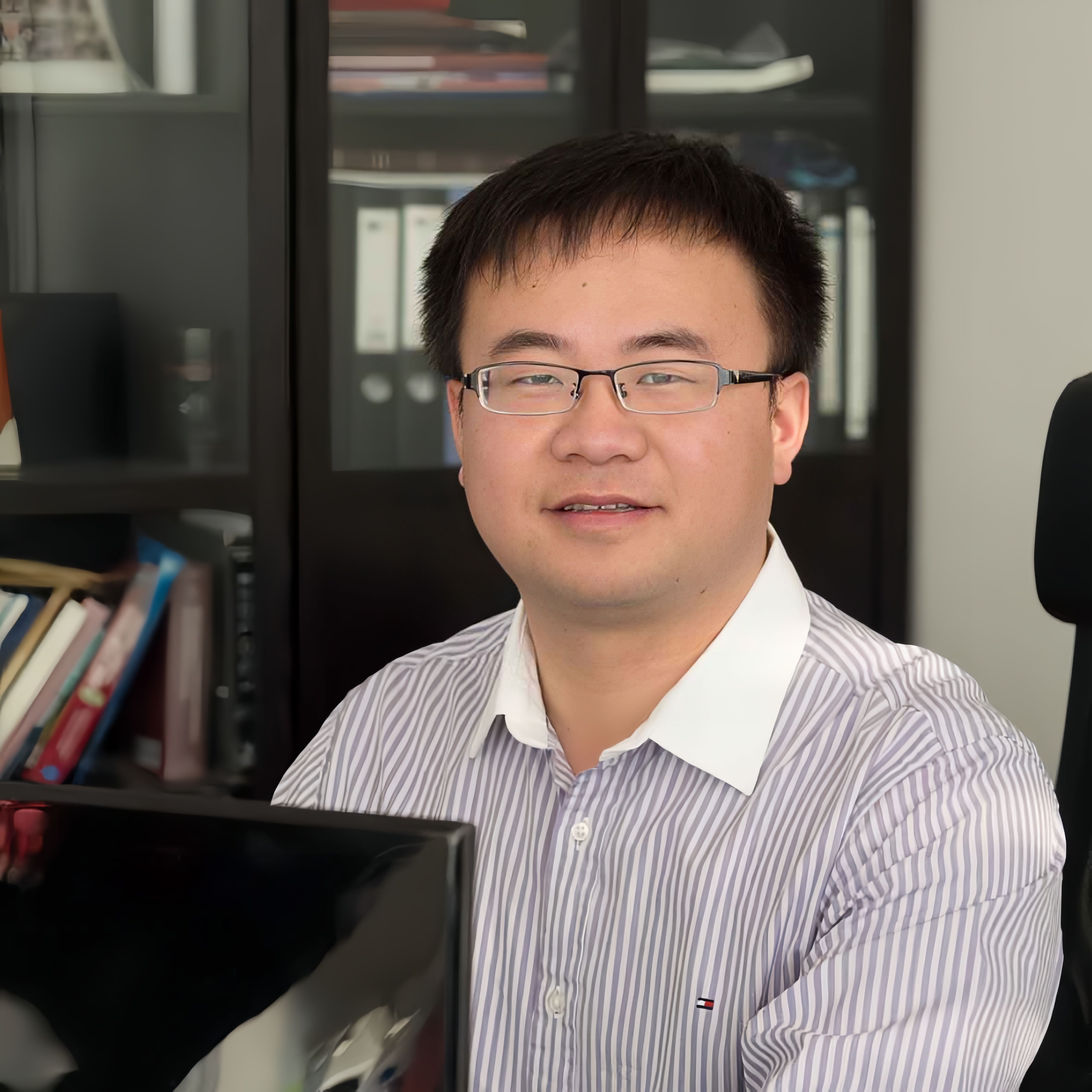 8868体育登录创新论坛第一千七百九十四讲：多元介孔材料的合成与性能研究