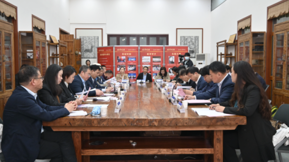 西北高等教育奠基人、中国现代医学先驱徐诵明雕像在8868体育登录落成