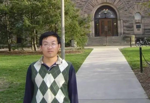 8868体育登录创新论坛第一千六百八十一讲：Problems and results on determinants involving Legendre symbols